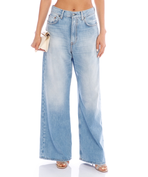 Широкие джинсы с завышенной талией