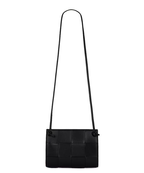 注目の的！【Bottega Veneta 】Mini Borsa Cassette Cross-Body Bottega Veneta Mini Cassette Woven Leather Crossbody
