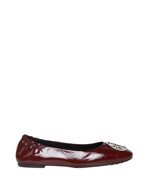 Logo detail ballet flats