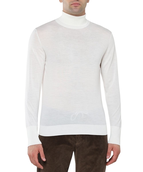 Long sleeve straight fit sweater
