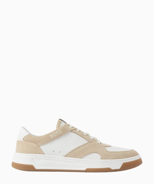 Sneakers with logo lettering
