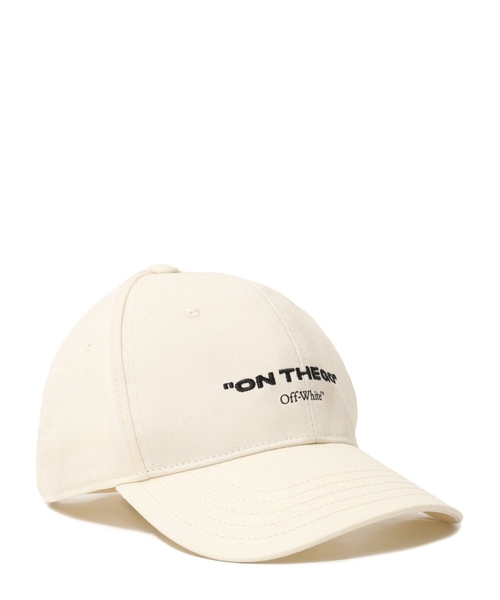 Loqo yazısı ilə naxışlı kepka