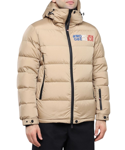 Quilted design hooded jacket with long sleeves