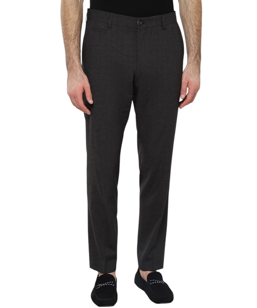 Düz biçimli Chino şalvarı