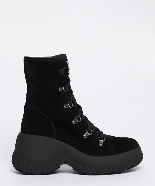 Resile Trek ankle boots