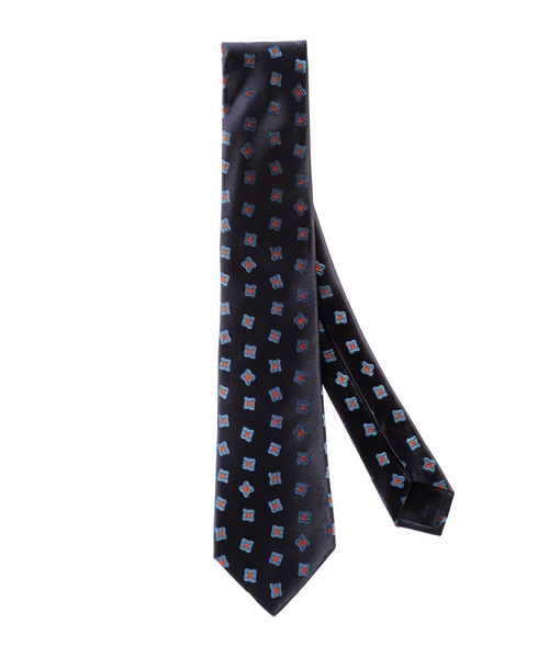 Tie with patterned design