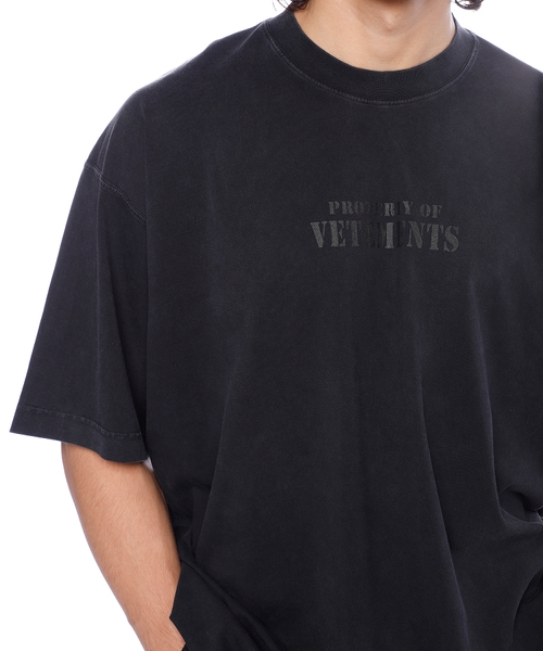 VETEMENTS｜SHORT-SLEEVED ROUND NECK T-SHIRTS (UE64TR600W Round neck Property of Vetements T-shirt with short sleeves