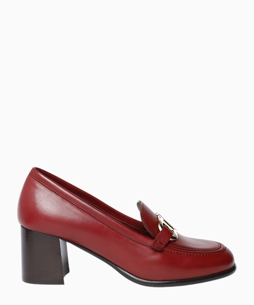 Metal logo applique detail leather loafers