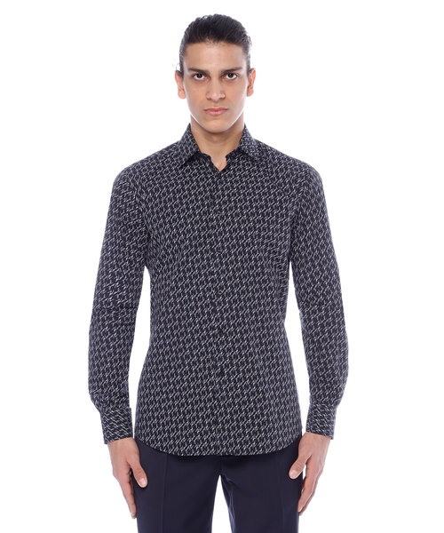 Long sleeve shirt with classic collar