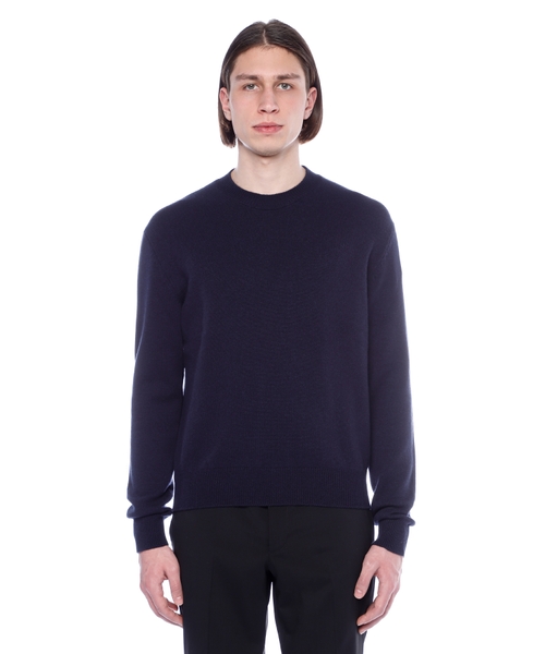 Джемпер с длинными рукавами и круглым воротником