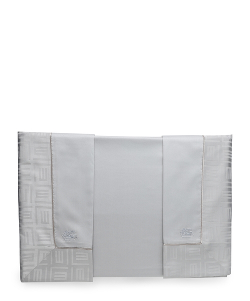 Patterned duvet cover