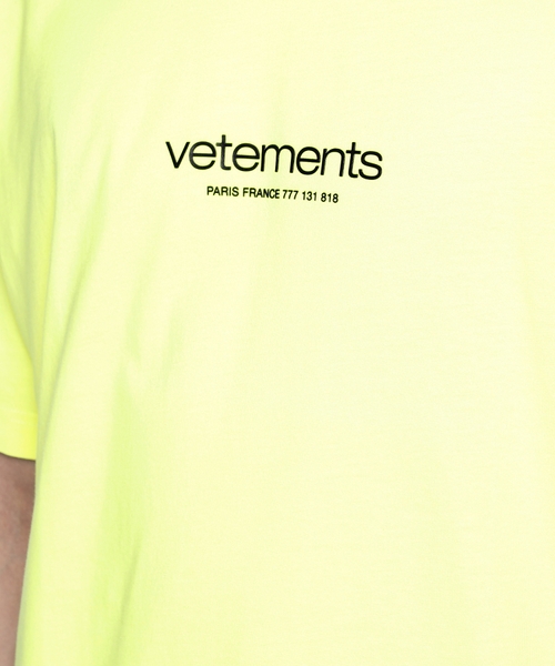 新品 VETEMENTS Paris Logo T-Shirt S 新品《 VETEMENTS 》Paris Logo T-Shirt S