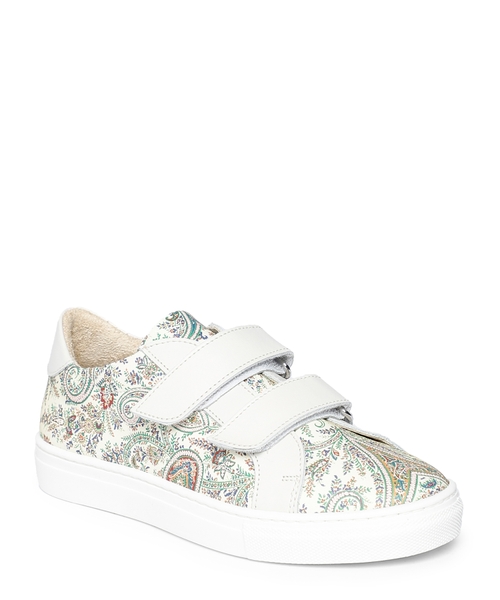 Touch-strap low-top trainers
