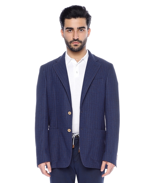 Long sleeve blazer with button fastening