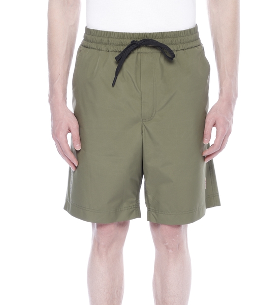 Shorts with elastic waist