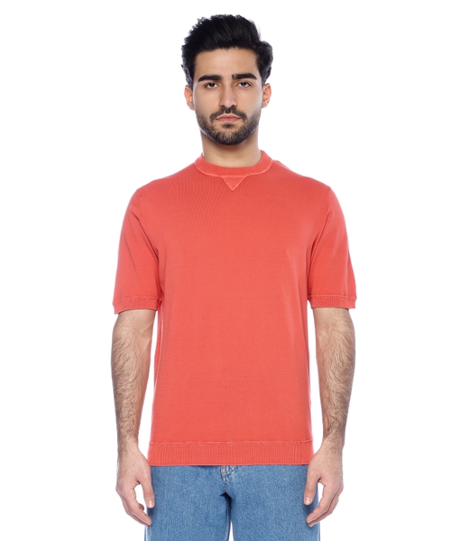Dairəvi yaxa ilə qısaqol T-shirt