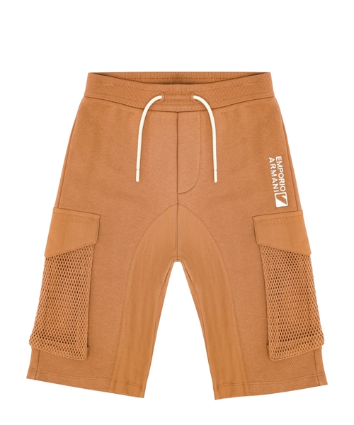 Cargo shorts with elastic waist