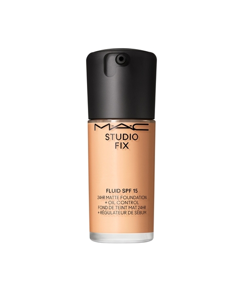 Studio Fix Fluid SPF15 24HR Matte Foundation + Oil Control - NC18