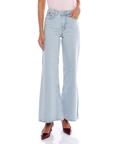 Расклешенные джинсы с завышенной талией