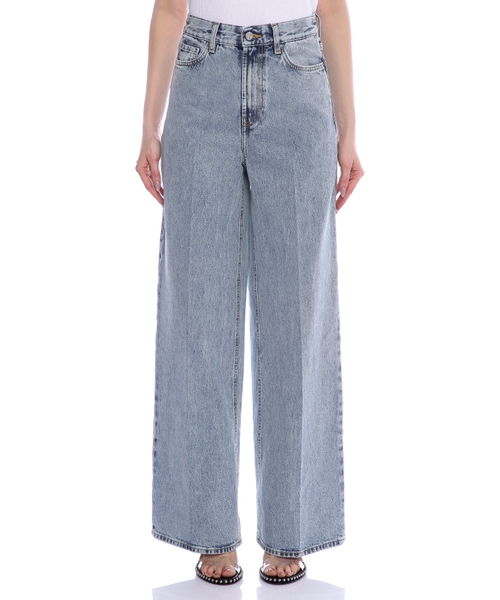 Джинсы широкого кроя с завышенной талией