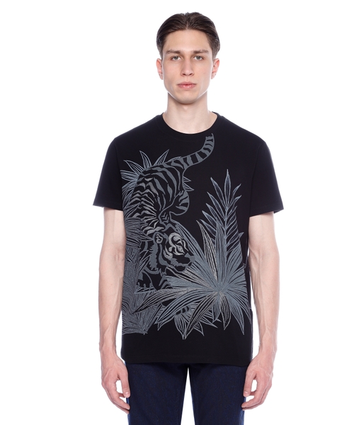 Dairəvi yaxa ilə qısaqol T-shirt