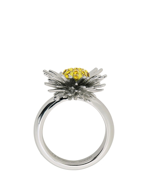 Flower shaped ring