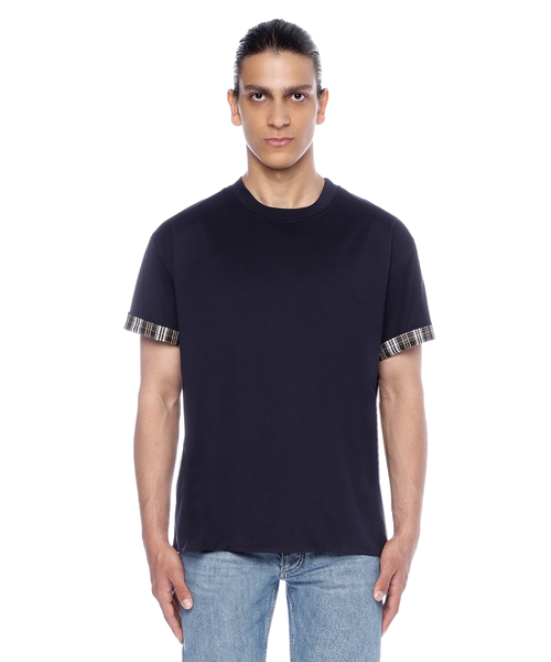 Dairəvi yaxa ilə qısaqol T-shirt