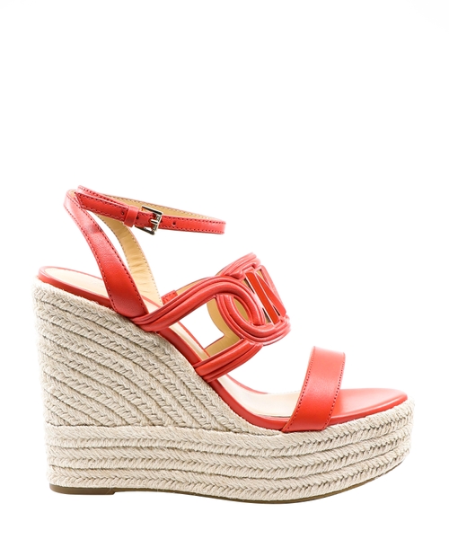 Сандалии на плетеной подошве