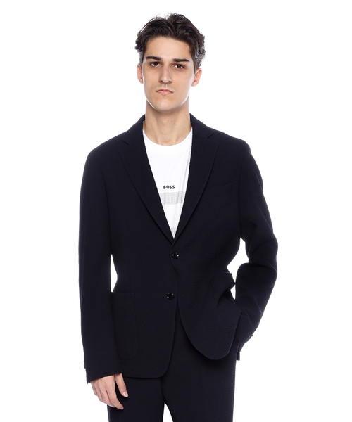 Классический пиджак приталенного кроя