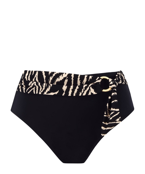 Silhouette Island beach brief