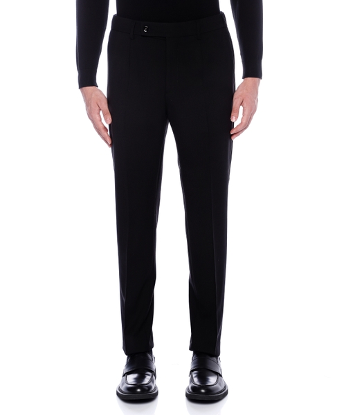 Classic pants with button closure