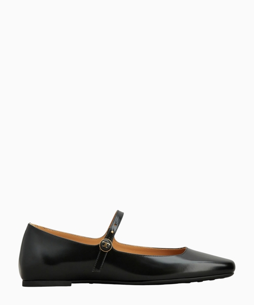 Leather ballerina shoes