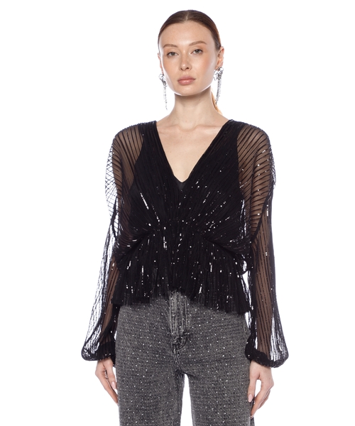 Payetlərlə bəzədilmiş top