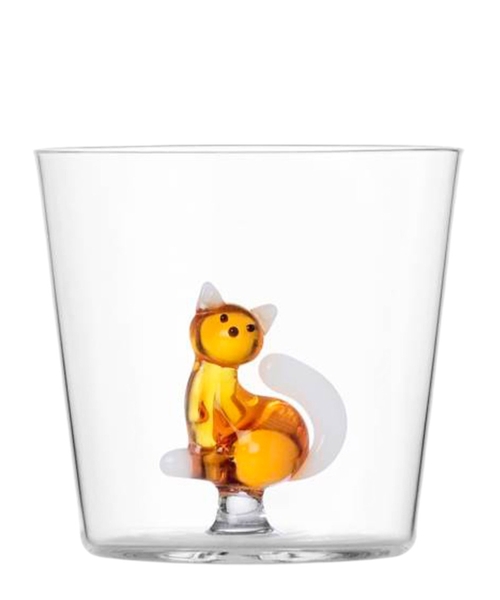 Tumbler amber cat with white tail