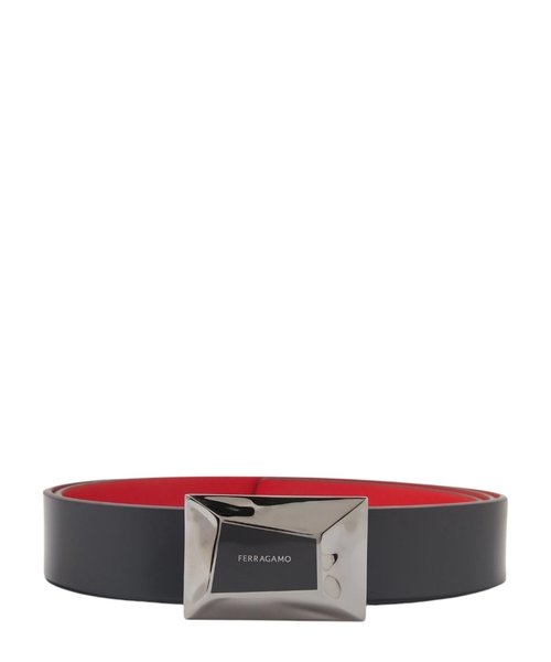 Sculptural reversible belt