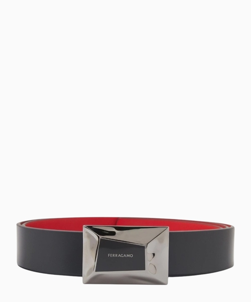 Sculptural reversible belt
