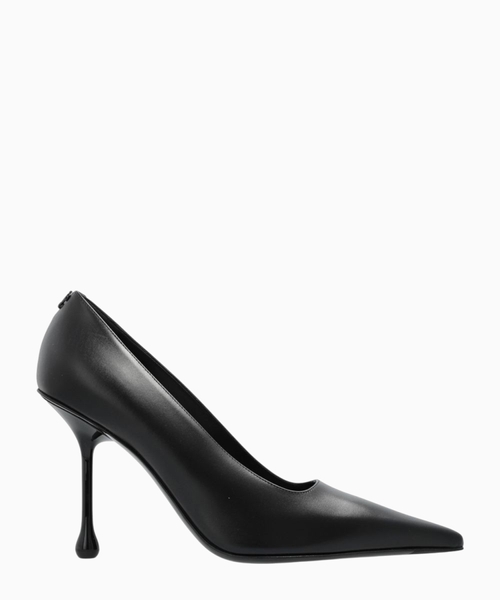 Ixia pumps