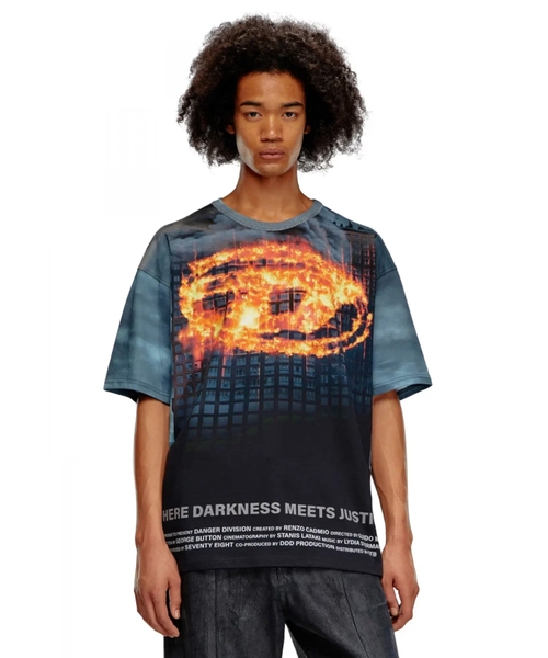Alovlu Oval D loqo printli T-shirt