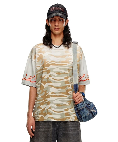 Kamuflyaj printli T-shirt