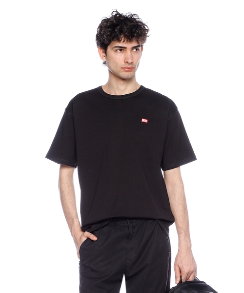 T-shirt with a small logo