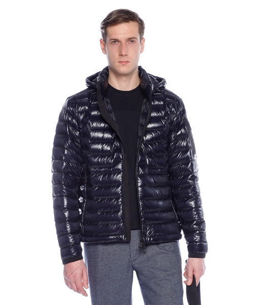 Water-repellent jacket with down filling
