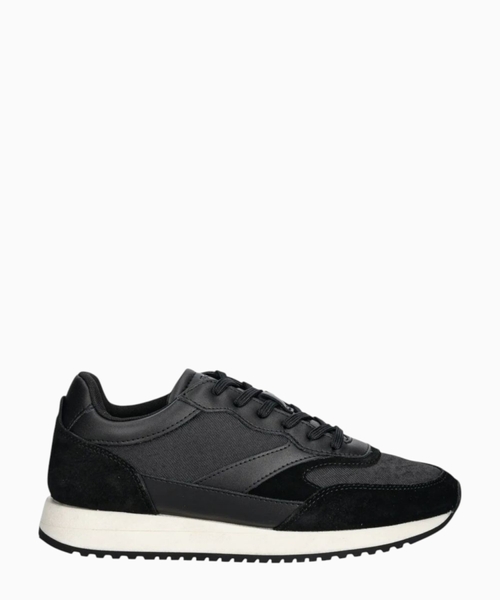 Kai sneakers