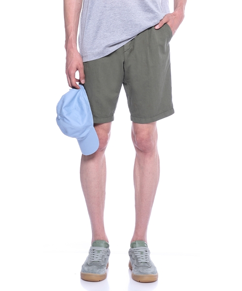 Linen and cotton bermuda with pleats