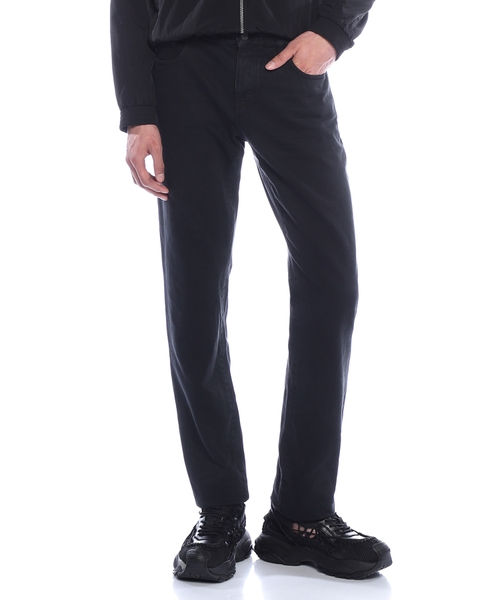 Relaxed slim jeans