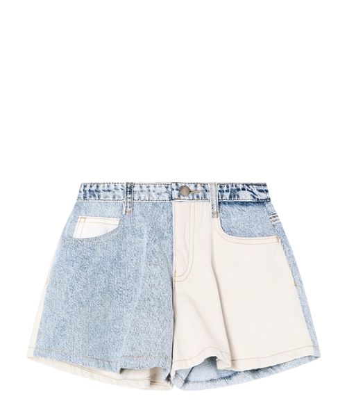 Color blok üslubunda denim şort