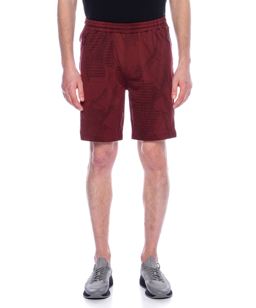 Active patterned shorts in four-way stretch fabric
