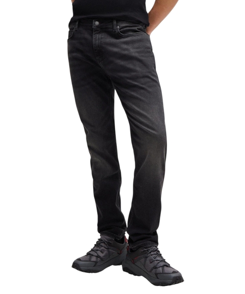 Slim-fit denim jeans
