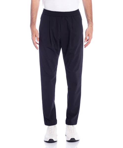 Sports pants with elastic waist