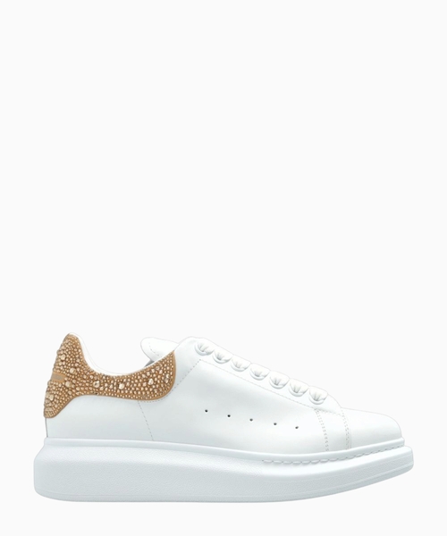 Oversized sneakers