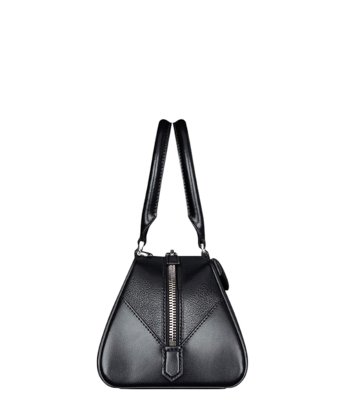ショルダーバッグ・ポシェット GIVENCHY Antigona East West Small leather shoulder bag Givenchy Antigona East-West small bag | Luisa World